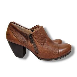 Boc Brown Heeled Leather Ankle Boots Womens Size 9